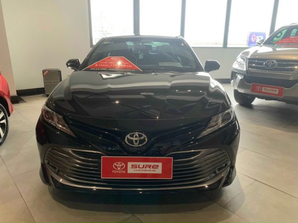 Toyota Camry 2.0 2019 Màu Đen